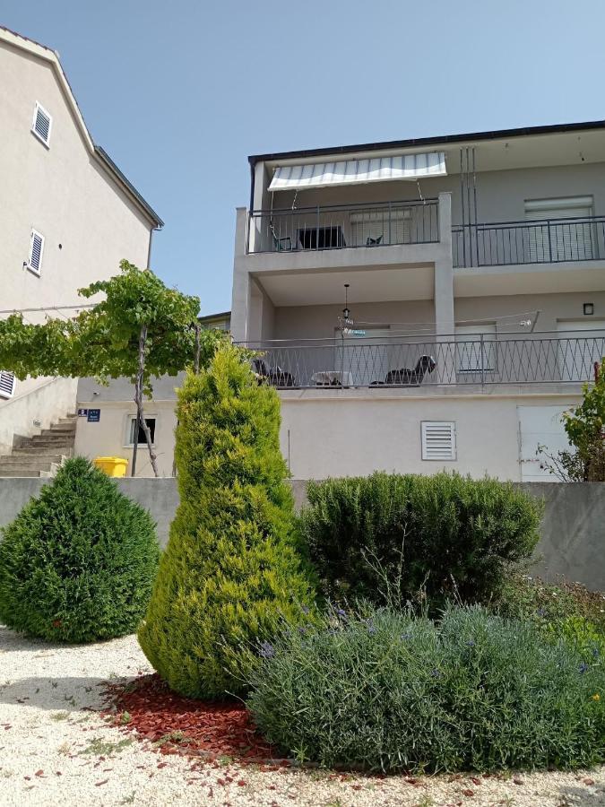 Apartment Mira Šibenik Extérieur photo